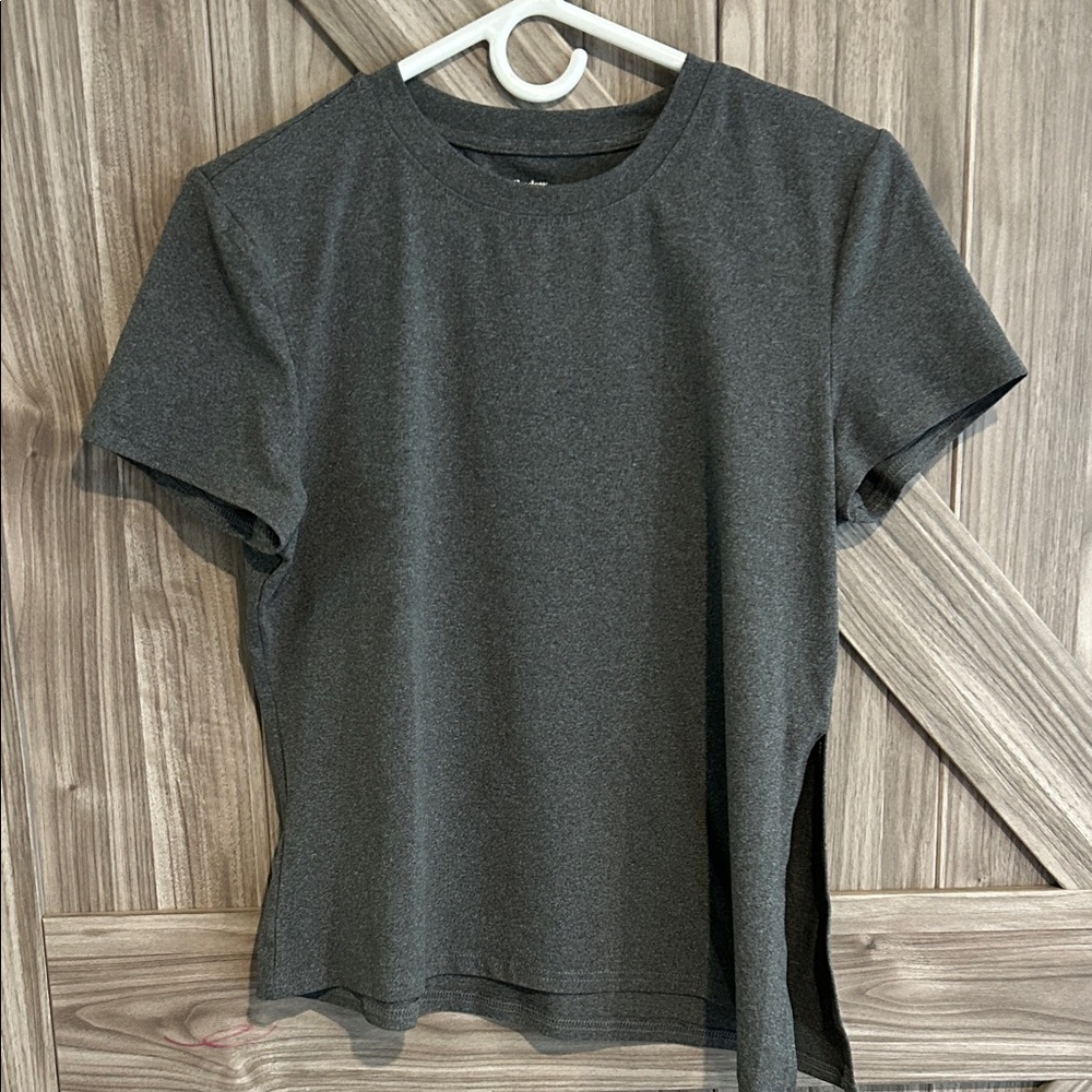 Charcoal Short A-Line Athletic One-sided Slit Women's Tee